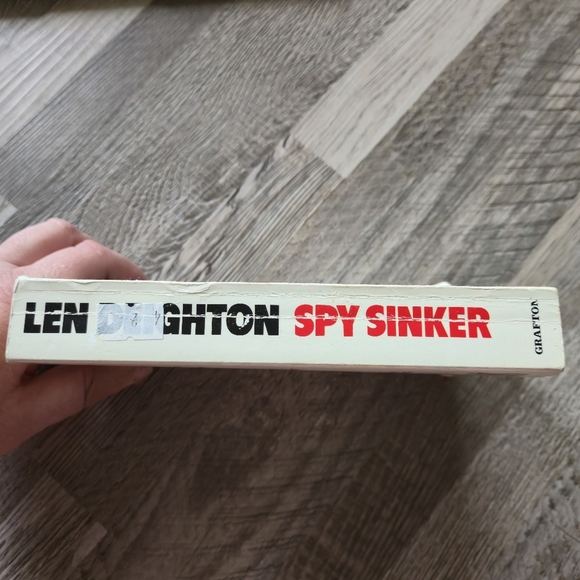 LEN DEIGHTON SPY SINKER Paperback - Hook, Line & Sinker Series - Book 3 - Picture 6 of 8